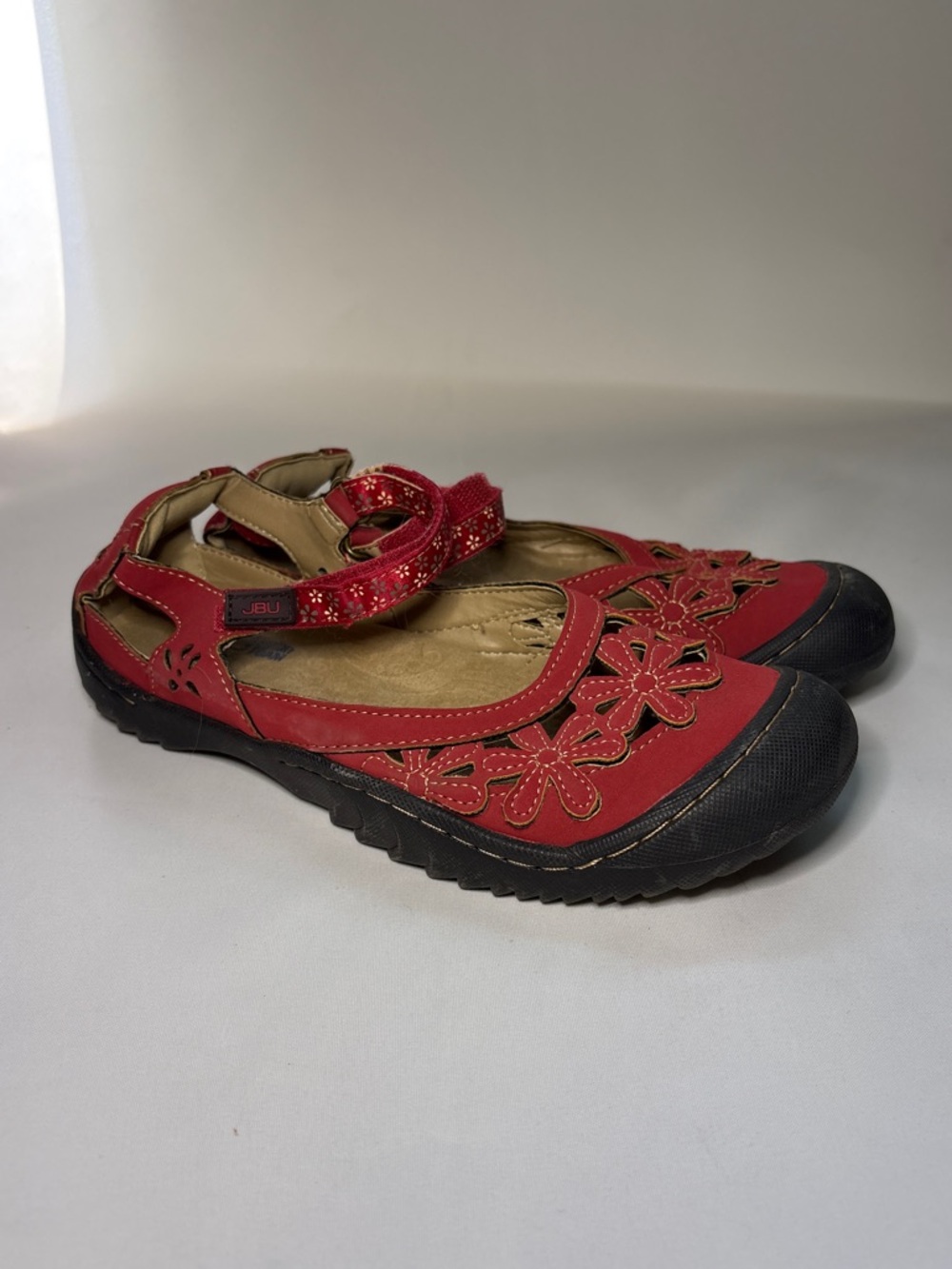 JBU by Jambu Wildflower Red Mary Jane Flats with Black Outsole Size 7.5